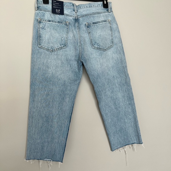 NWT Gap Petite Boyfriend jeans - Picture 2 of 6
